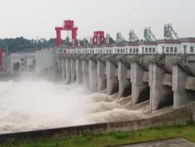 安谷水电站泊滩堰放水闸及连接坝段渗漏处理工程